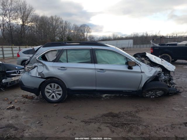 Subaru Outback 2.5i Image 13