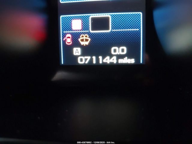 Subaru Outback 2.5i Image 11