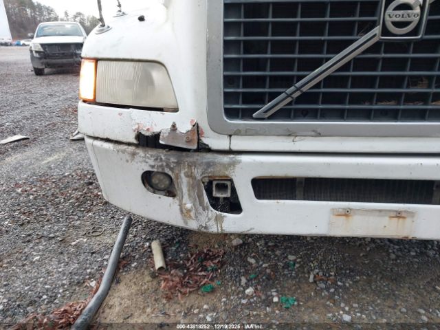 Volvo Vn Vnm Image 14