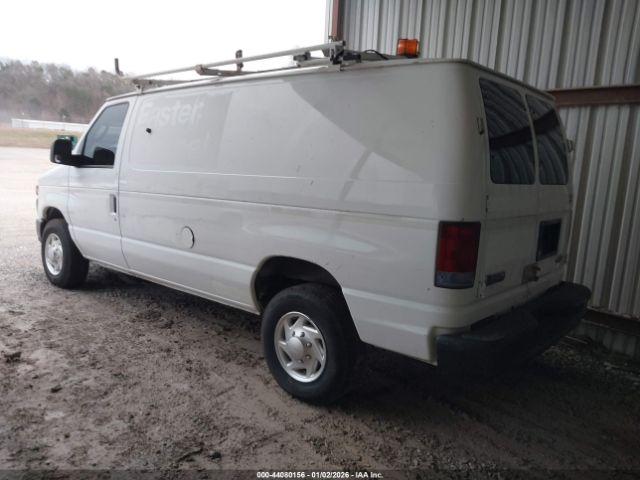 Ford E-250 Image 2