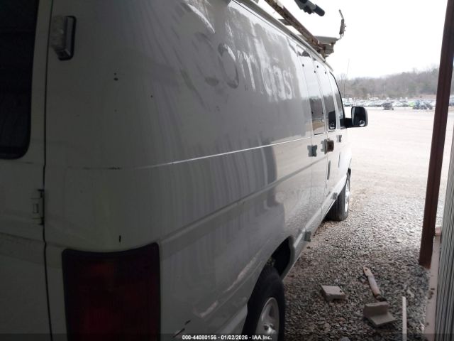 Ford E-250 Image 7