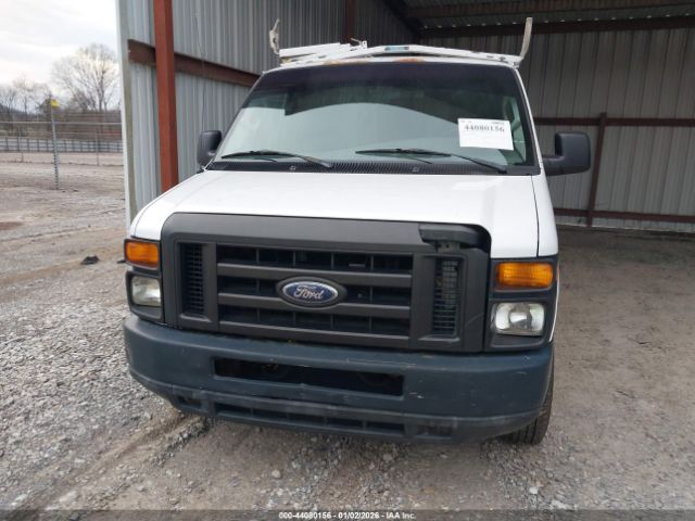 Ford E-250 Image 4