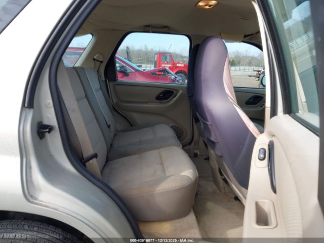 Ford Escape Xls Image 9