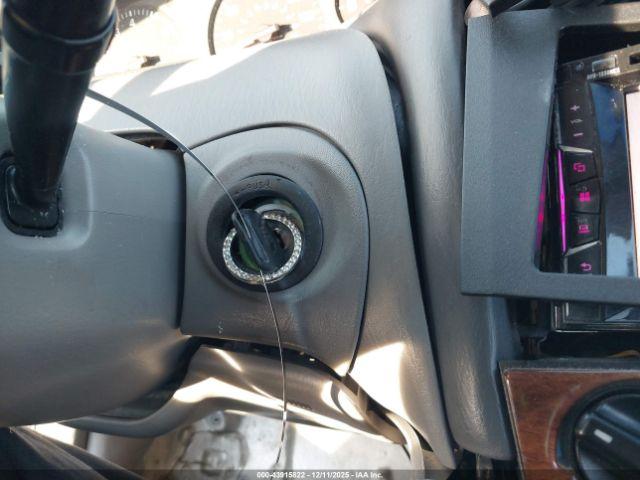 Toyota Avalon Xl Image 5