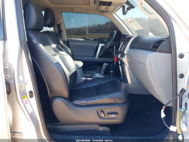 Toyota 4Runner Sr5 V6 Image 2