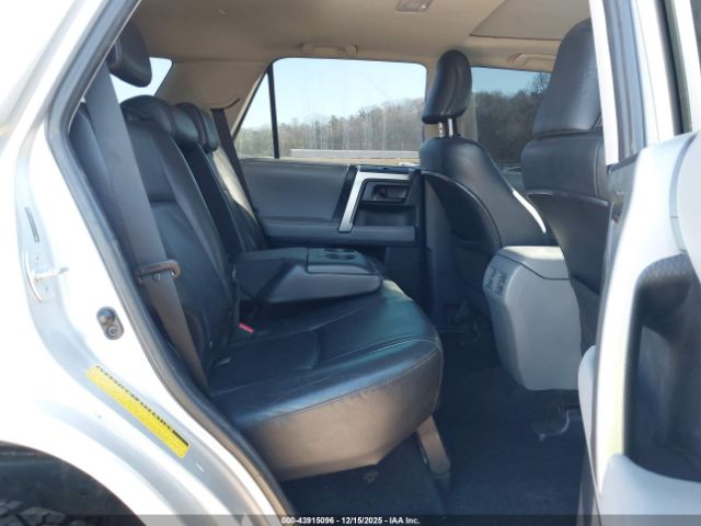 Toyota 4Runner Sr5 V6 Image 17