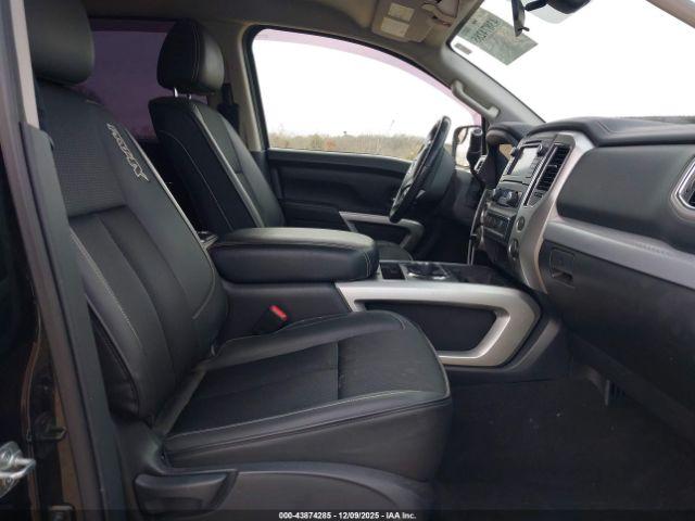 Nissan Titan Pro-4x Image 11