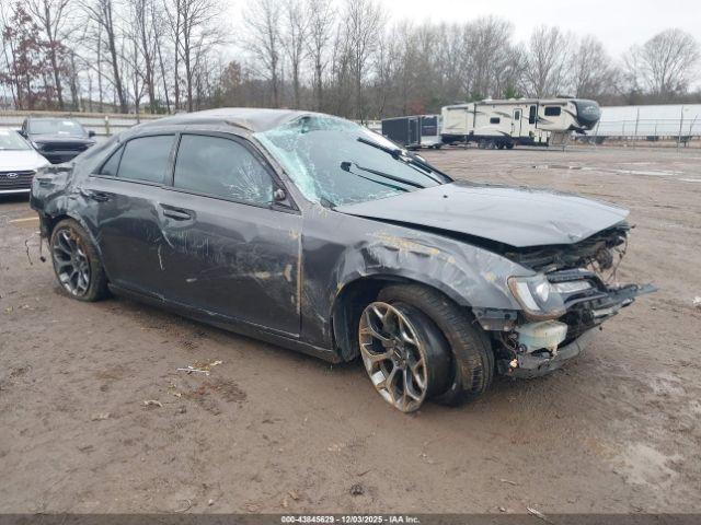 Salvage Chrysler 300