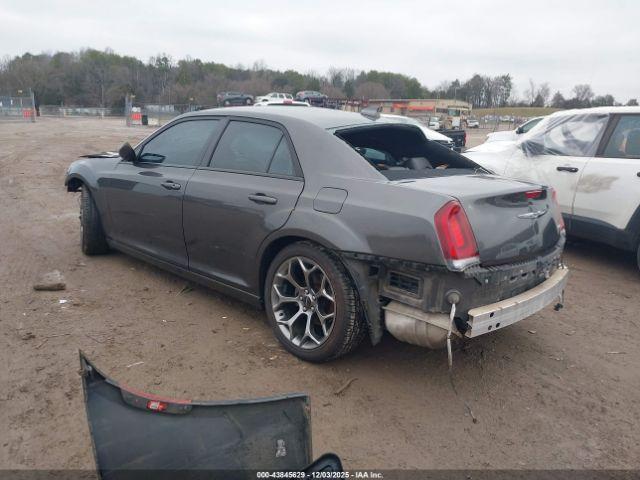 Chrysler 300 300s Image 2