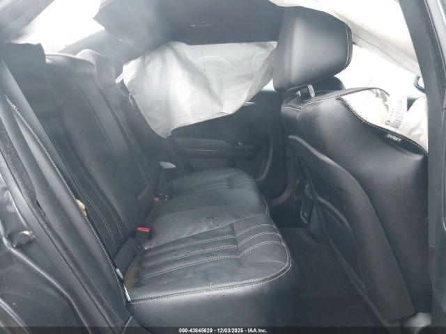 Chrysler 300 300s Image 8