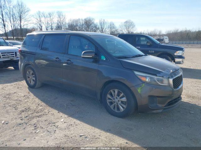  Salvage Kia Sedona