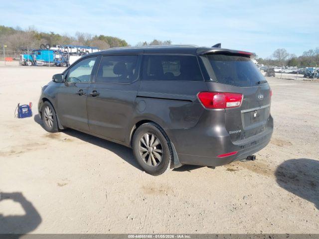 Kia Sedona Lx Image 7