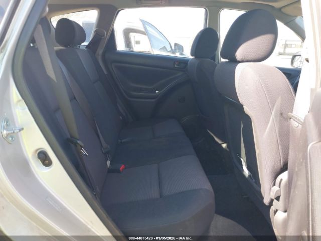 Pontiac Vibe Image 12