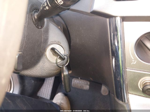 Pontiac Vibe Image 5