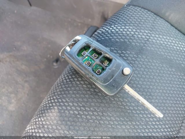 Chevrolet Sonic Lt Auto Image 8