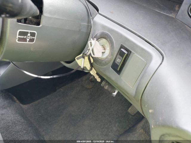 Toyota Previa Image 10