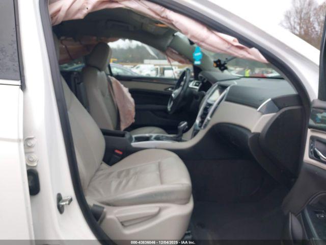 Cadillac SRX Standard Image 4