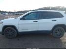 Jeep Cherokee Sport Fwd Image 11