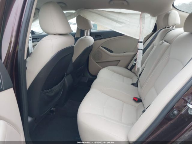 Kia Optima Lx Image 10