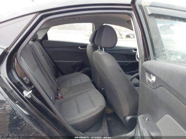 Hyundai ACCENT Se Image 6