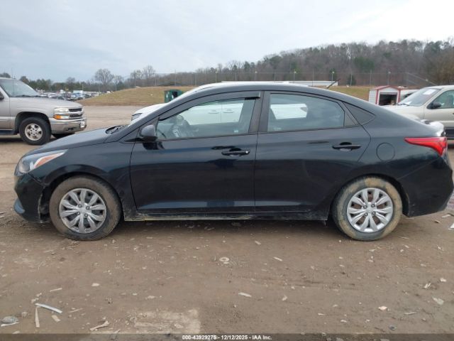 Hyundai ACCENT Se Image 16