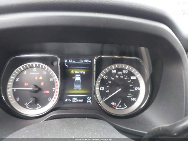 Nissan Titan Sv Gas Image 13