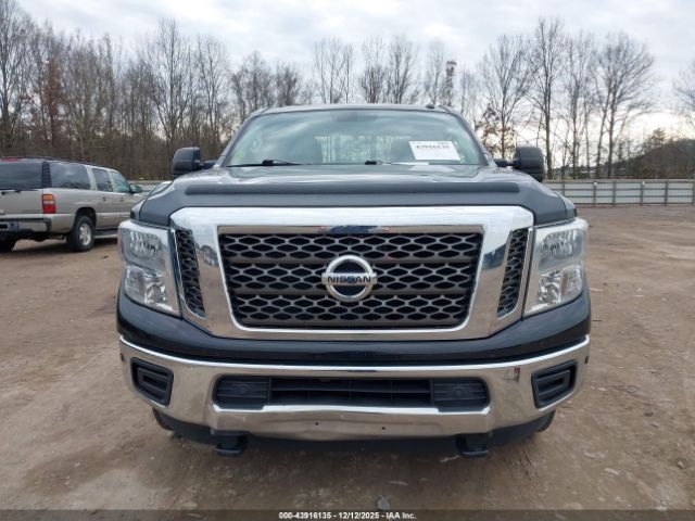 Nissan Titan Sv Gas Image 5