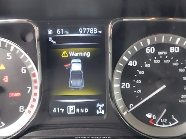 Nissan Titan Sv Gas Image 6