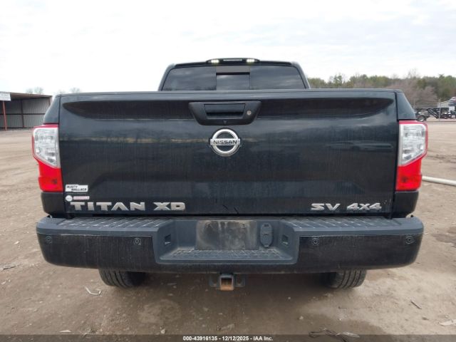 Nissan Titan Sv Gas Image 4