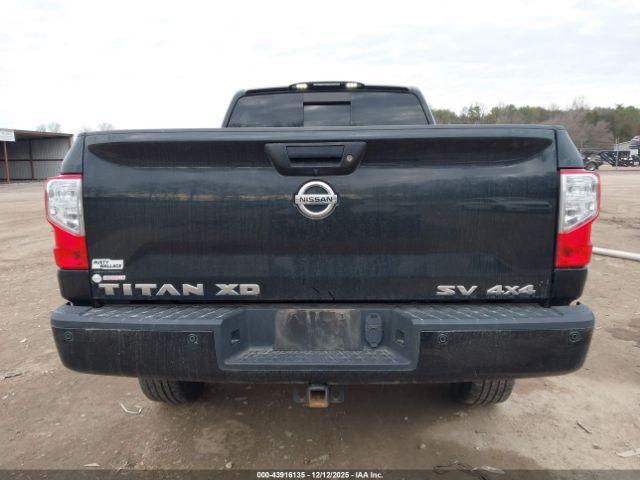 Nissan Titan Sv Gas Image 4