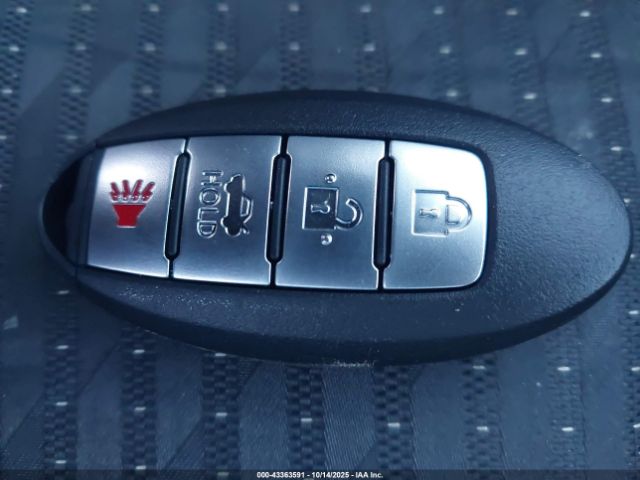 Nissan Altima Image 9