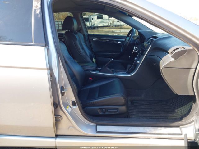 Acura TL 3.2 Image 7