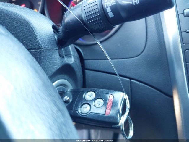 Acura TL 3.2 Image 10