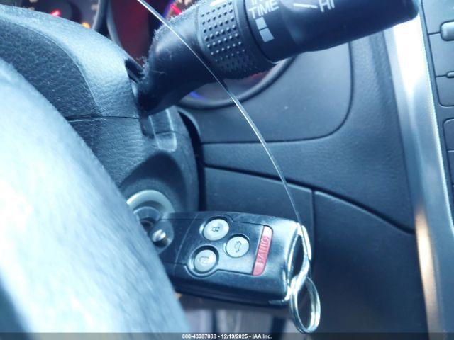 Acura TL 3.2 Image 10