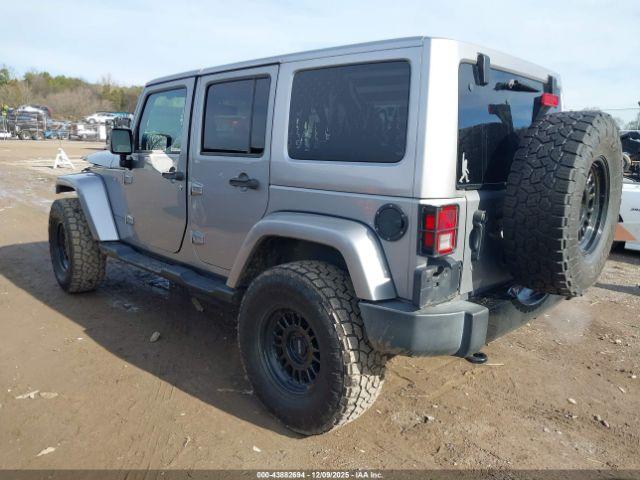 Jeep Wrangler Altitude 4x4 Image 10