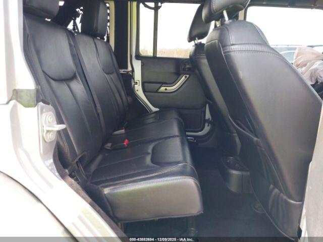 Jeep Wrangler Altitude 4x4 Image 6