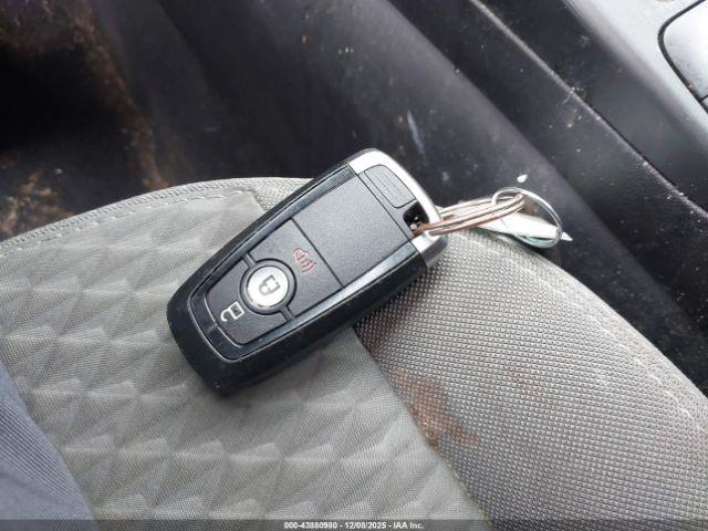 Ford Escape Se Image 9