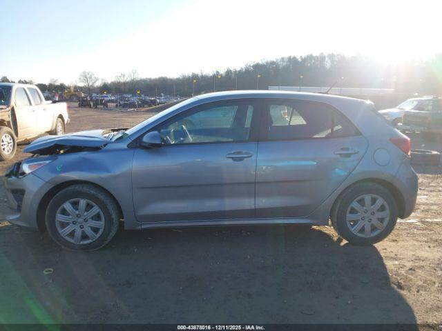 Kia Rio S Image 14