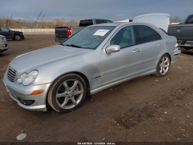 Mercedes-Benz C-Class Sport Image 6