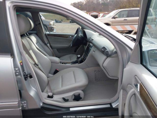 Mercedes-Benz C-Class Sport Image 7