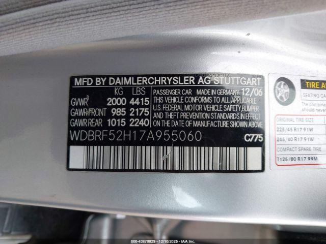 Mercedes-Benz C-Class Sport Image 9