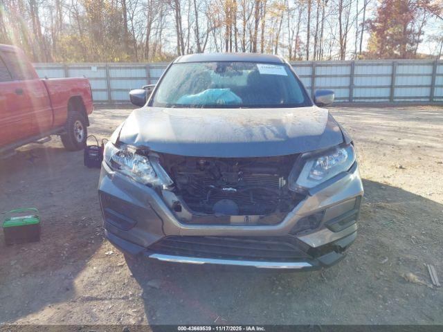 Nissan Rogue S Intelligent Awd Image 11