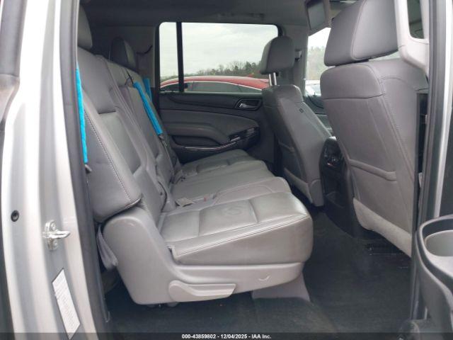 Chevrolet Suburban Lt Image 4