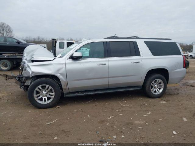 Chevrolet Suburban Lt Image 12