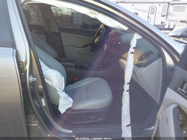 Kia Optima Ex Image 13