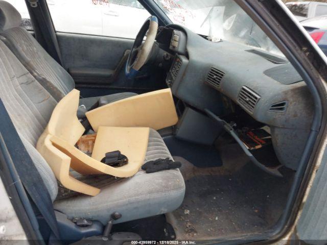 Pontiac Sunbird Le Image 9