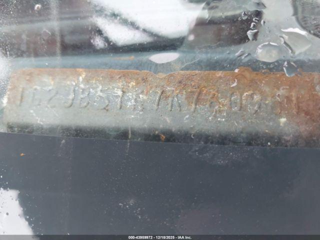 Pontiac Sunbird Le Image 5