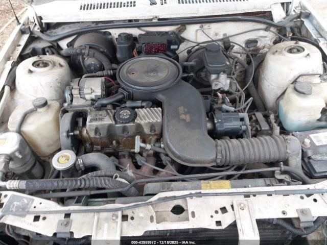 Pontiac Sunbird Le Image 7