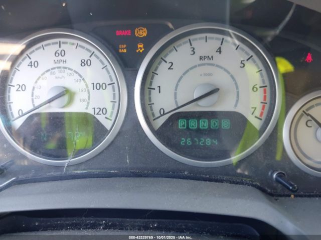 Chrysler Town & Country Lx Image 7