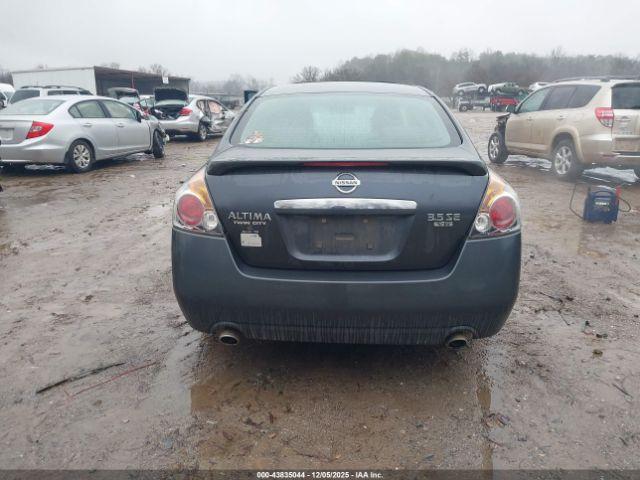 Nissan Altima 3.5 Se Image 2
